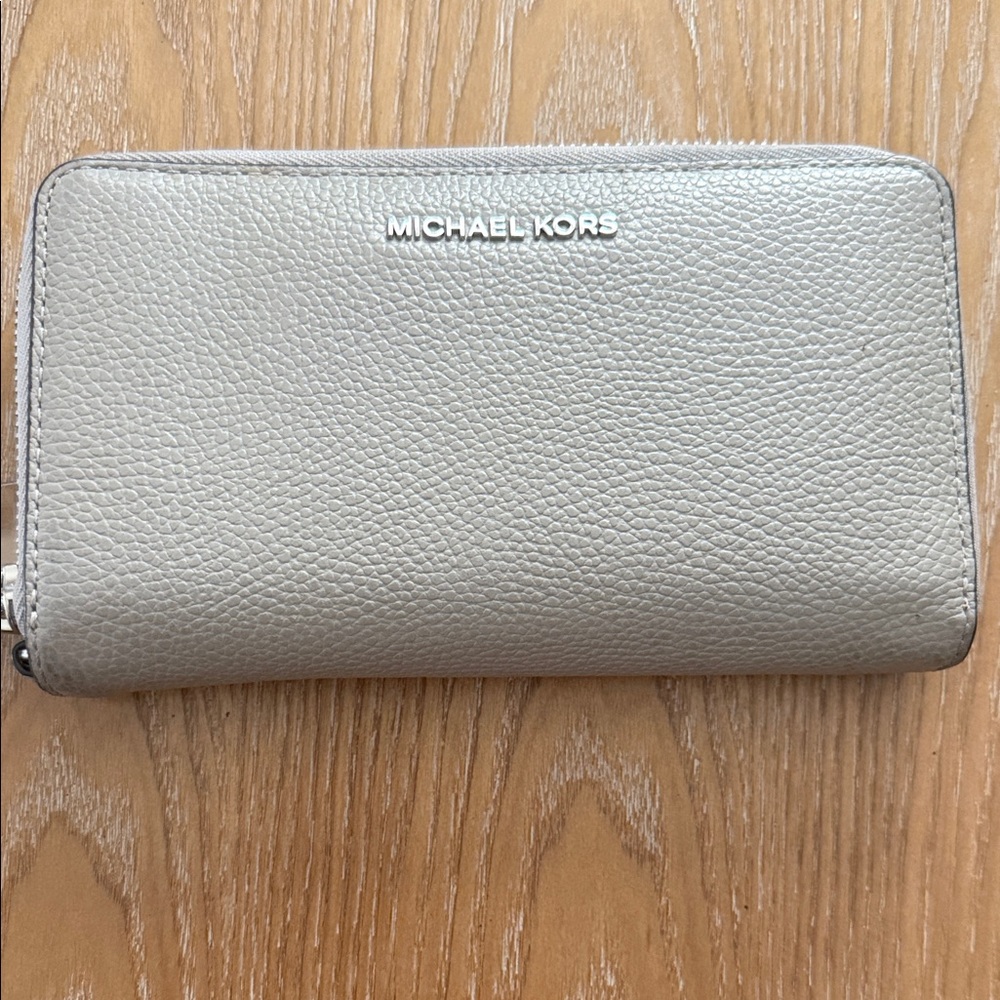 Michael Kors Metallic Silver Wallet